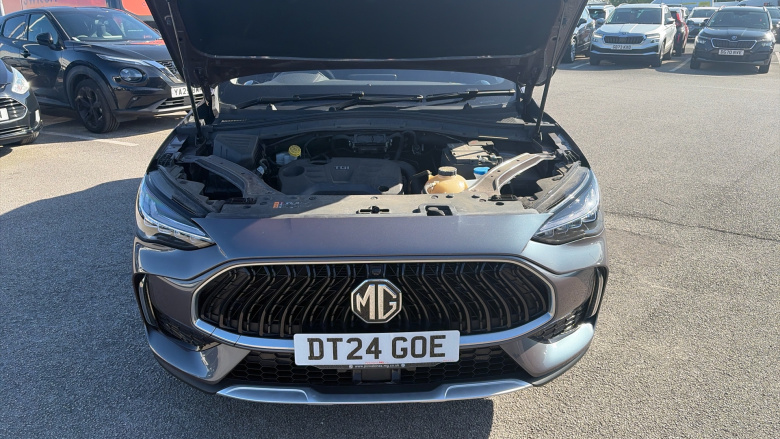 MG HS 1.5 T-GDI Trophy 5dr Petrol Hatchback